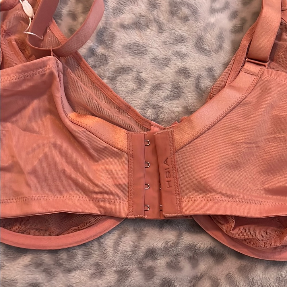 Textured Pink Intimates Bra - Picture 4 of 4